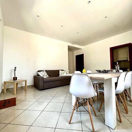 Summer Breeze Apartment - 아볼라 외부 사진