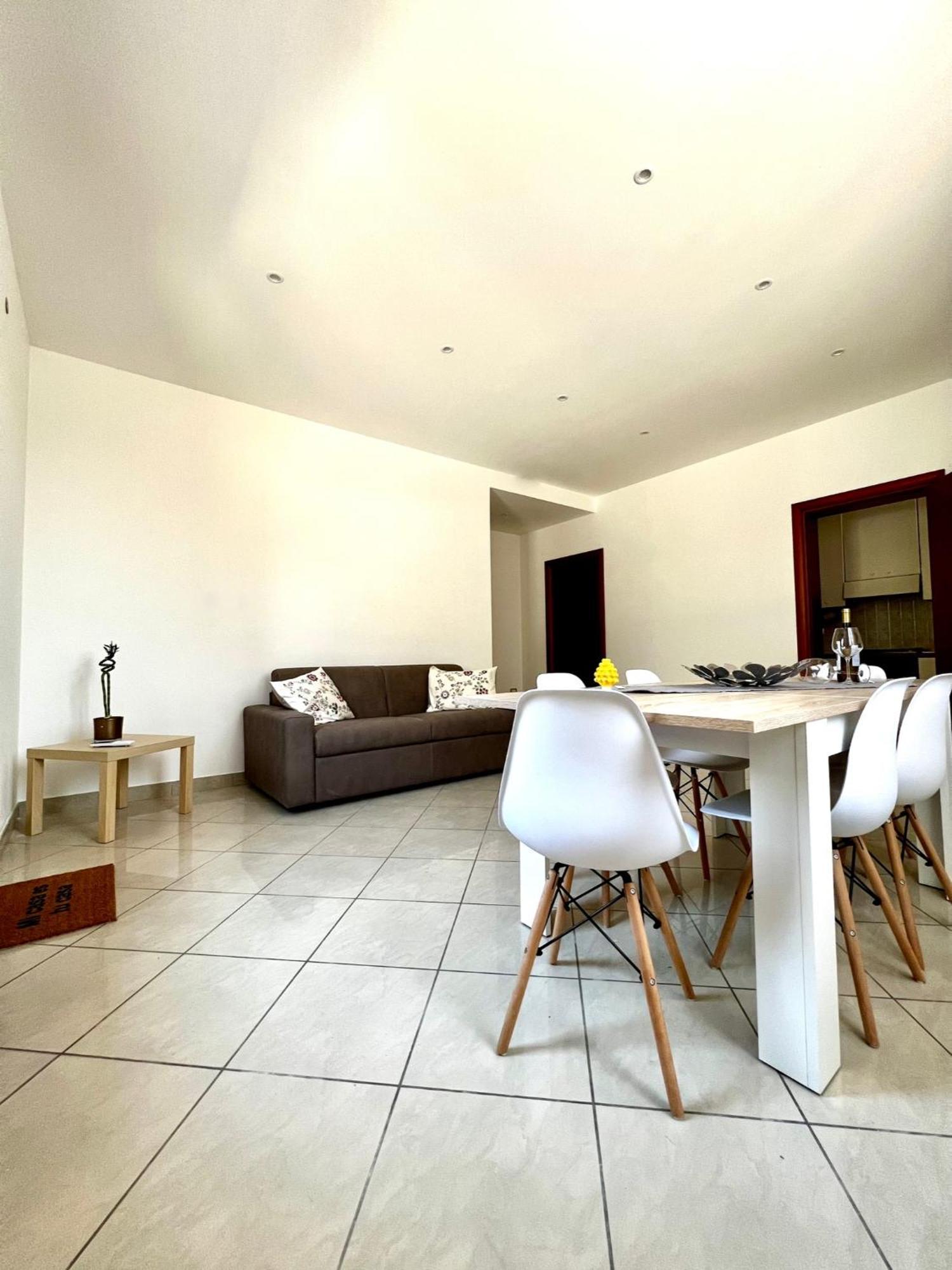 Summer Breeze Apartment - 아볼라 외부 사진